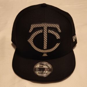 New Era Black and Gray Snapback Hat